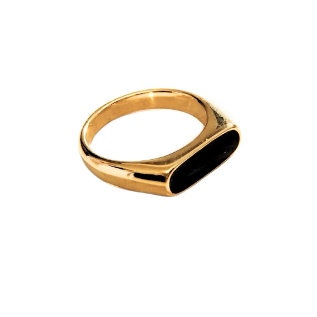 Charley Signet Ring in Onyx