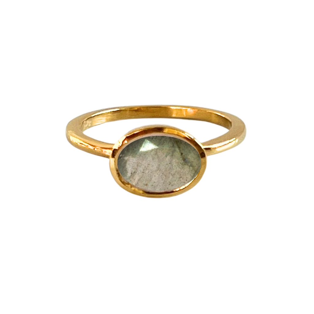 Mila Ring in Labradorite