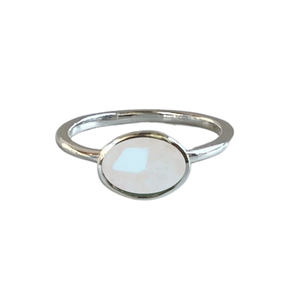 Mila Ring in Moonstone in Silver