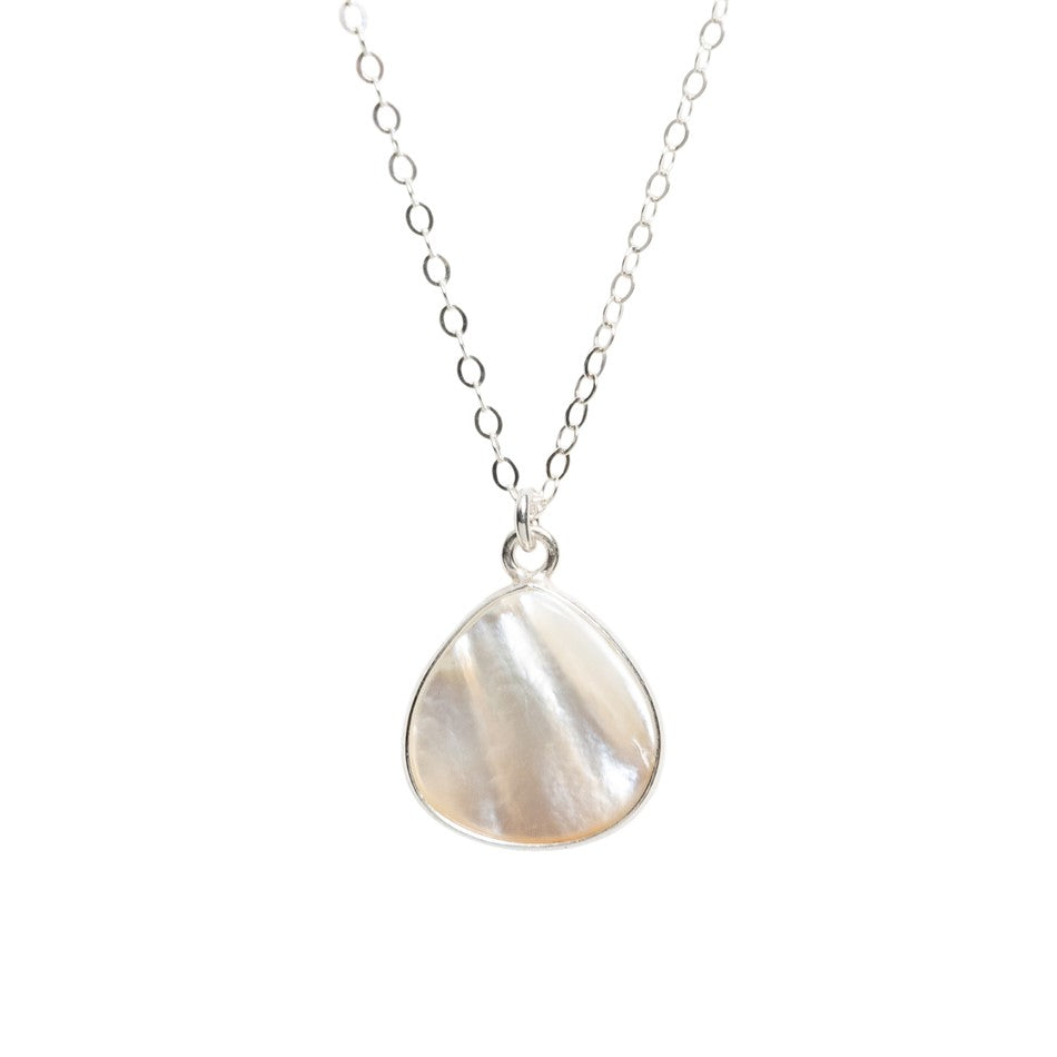 Pearl Fan Necklace in Silver